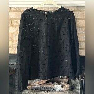 Elegant Black Lace Women's Top size large never worn